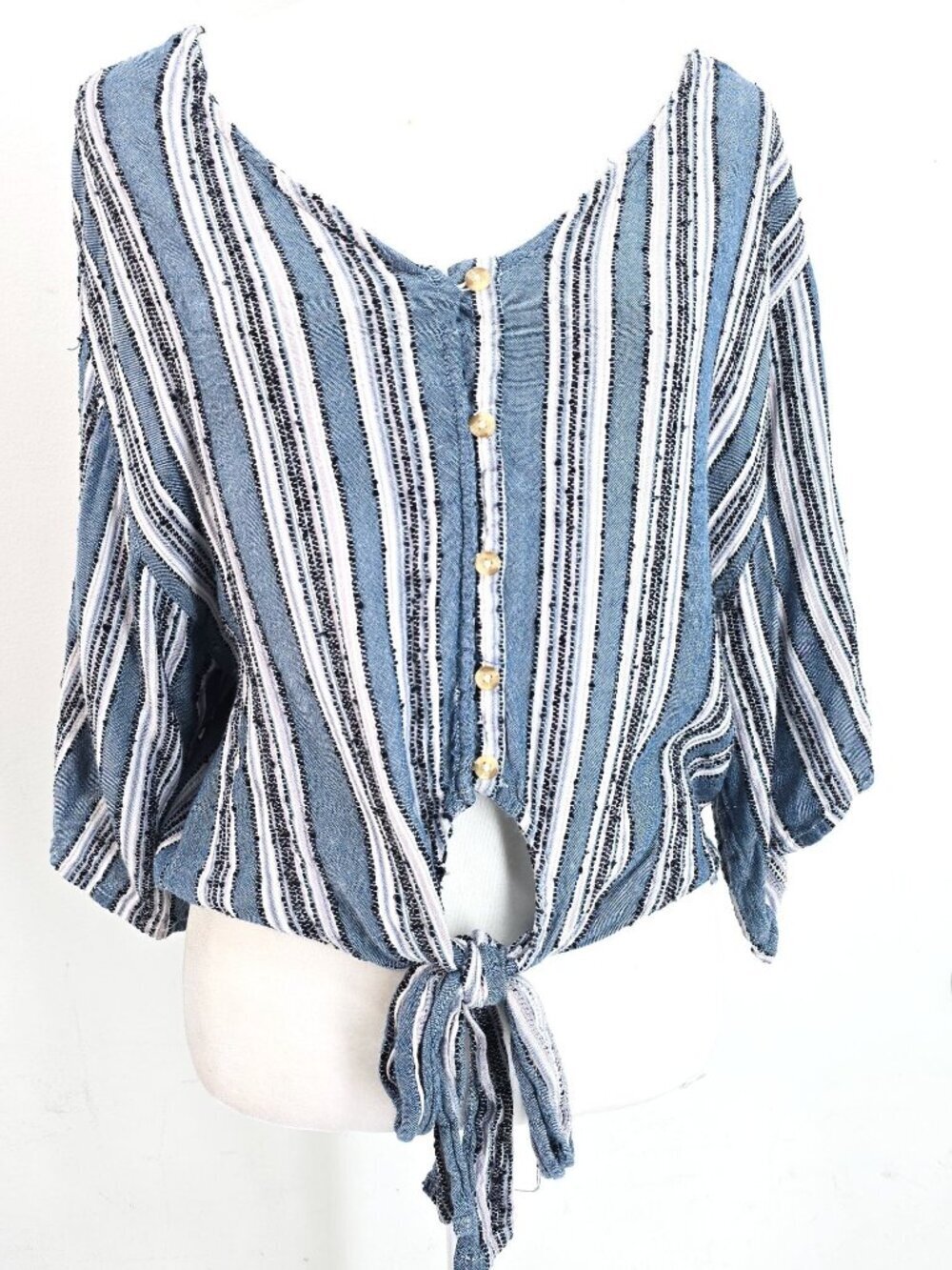 Blue Rain Chambray V Neck Striped Flowy Sleeve Tie Front Top Women Size Small